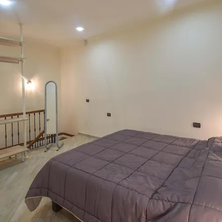 Stunning In With Wifi * Napels