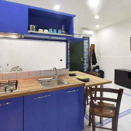 Stunning In With Wifi * Napels