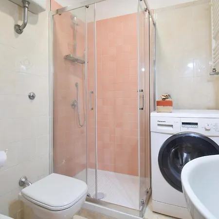 Stunning In With Wifi * Napels