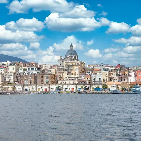 Stunning In With Wifi Appartement Napels