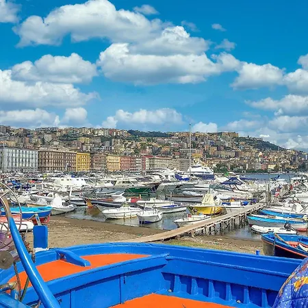 Stunning In With Wifi Napels